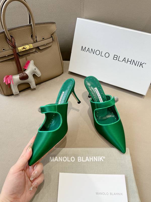 Manolo Blahnik Shoes MBS00063